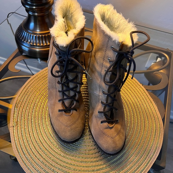 Michael Kors suede booties - Picture 3 of 6